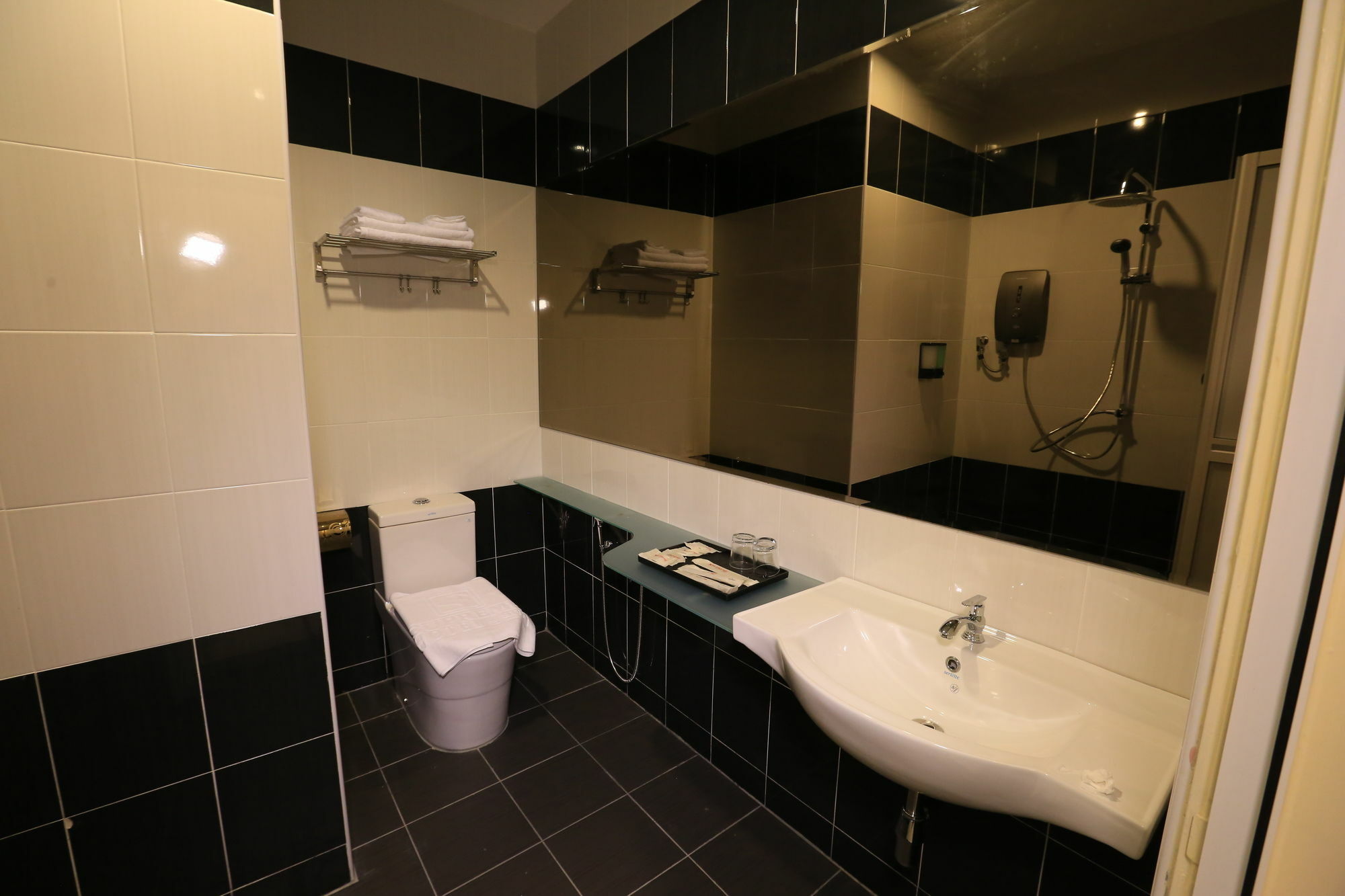 Supreme Hotel Malakka Dış mekan fotoğraf